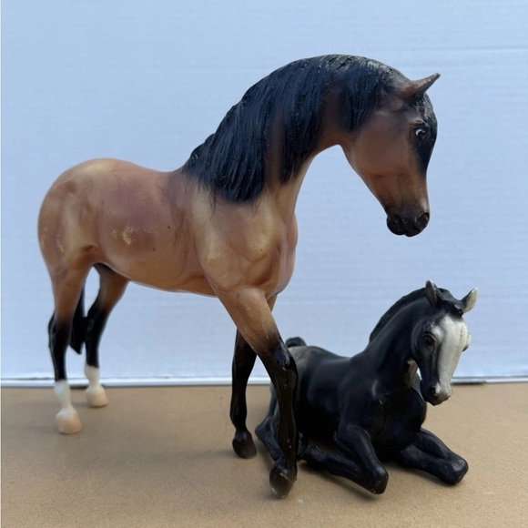 Breyer Molding Co. Toy Horses,Lot of 2 - Picture 1 of 9
